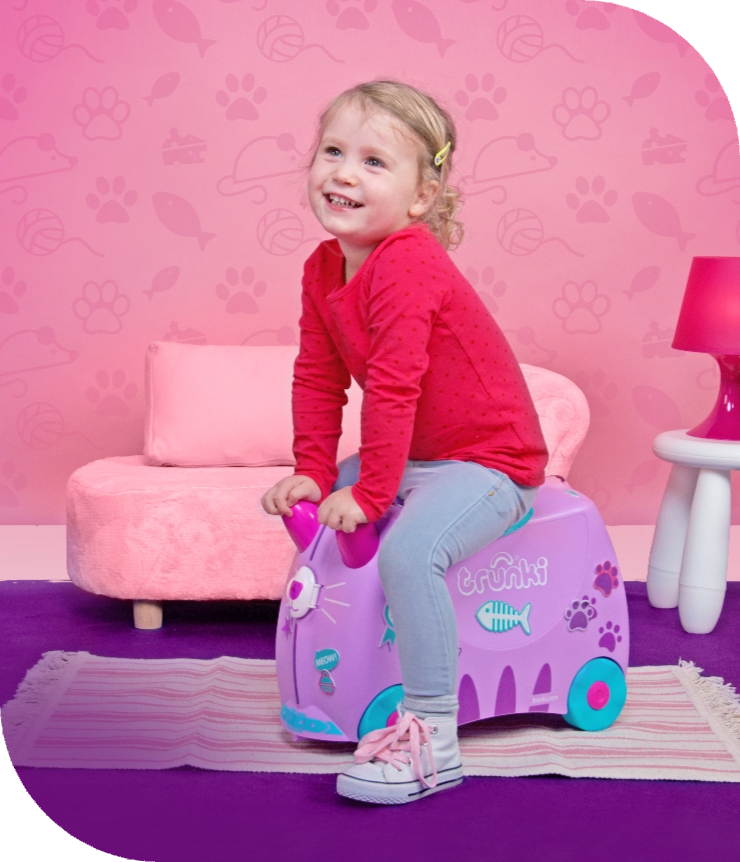 7.Cat-sit-lifestyle-wrap-RGB@2x